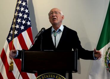 Celebra embajador Ken Salazar captura de organización de tráfico de migrantes