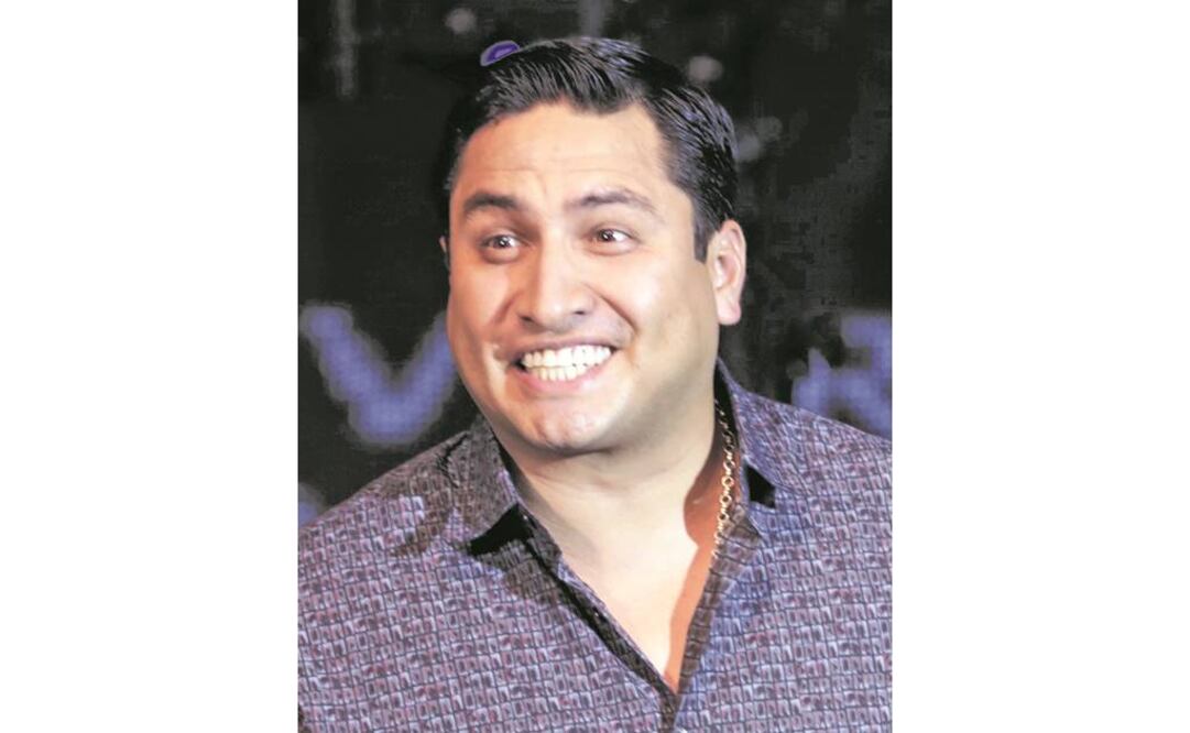 Julión Álvarez recibe indulto patrio en Chiapas