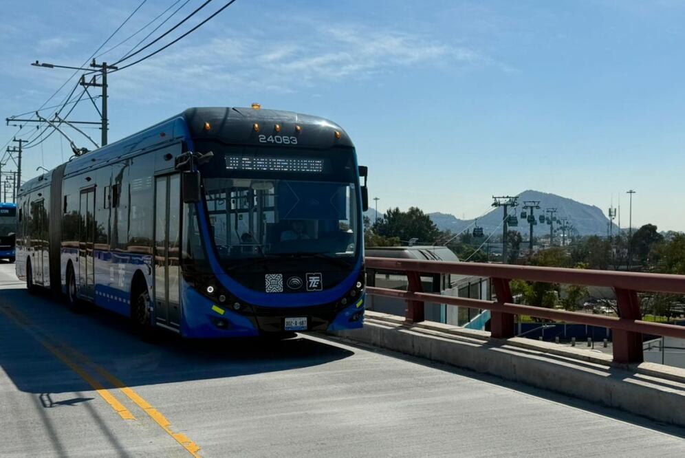 Trolebús Elevado de Iztapalapa cumple tres años con más de 94 millones de viajes. Foto: Especial
