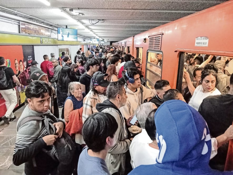 Usuarios de la L3 del Metro son los que más han resentido las protestas y las fallas en los trenes. Foto: Archivo EL UNIVERSAL