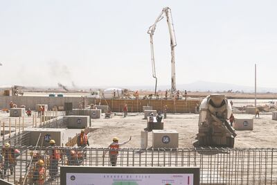 Tráfico de pasajeros cae 85%; piden reconsiderar Santa Lucía