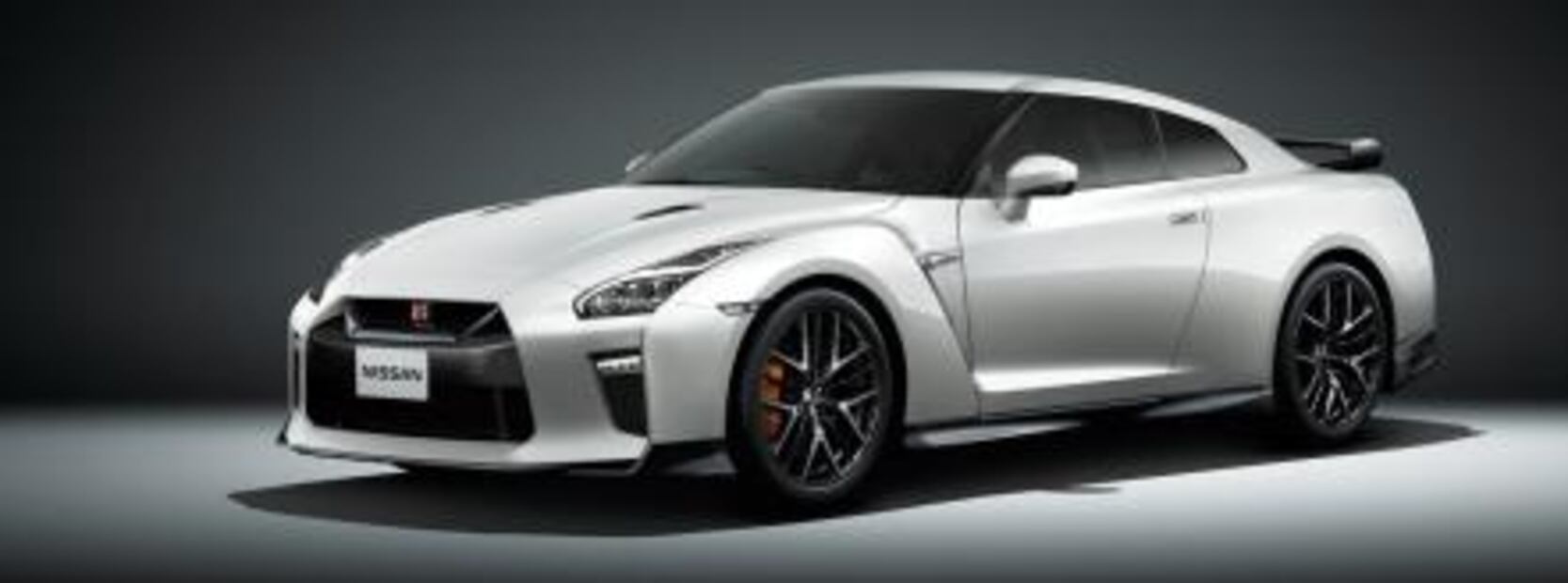 Nissan lanza GT-R especial en honor a una tenista