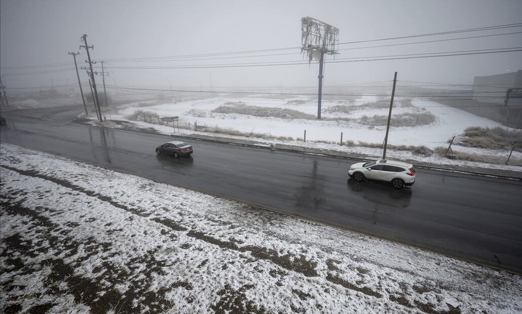La onda gélida que experimenta Estados Unidos se resiente también este 22 de enero de 2025 en el norte de México, donde se registran temperaturas bajo cero, caída de nieve o aguanieve y lluvia congelante. Foto: EFE