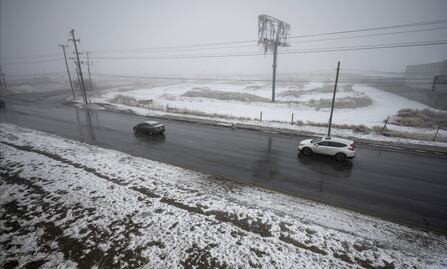 CFE garantiza suministro eléctrico ante tormenta invernal que impacta el norte de México; nevadas y lluvias provocan bajas temperaturas