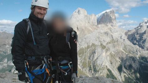 "Mi pareja nunca existió, era un actor enviado por el gobierno para espiarme"