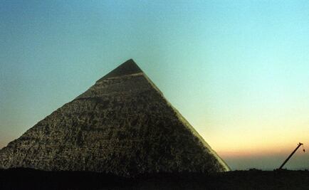 Científicos hallan desperfecto en la Pirámide de Guiza