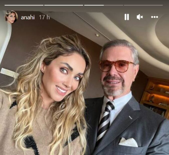 Anahí no oculta su cirugía estética y presume su "nueva nariz"