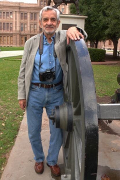 Rodrigo Moya en Austin, Texas, 2015. Fotografía de Susan Flaherty.