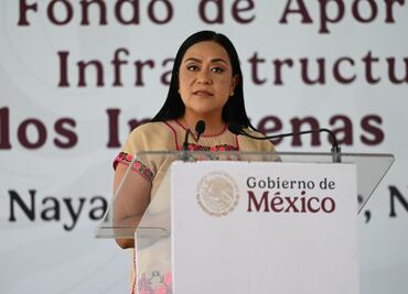Ariadna Montiel entrega tarjetas de Bienestar en Nayarit; beneficia a pueblos na'ayeri, wixárika, o'dam y mexikan