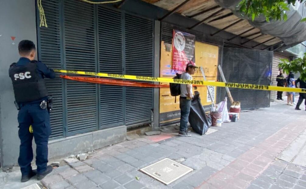 El accidente ocurrió en la calle Nápoles casi esquina con Londres de la colonia Juárez. Foto: Valente Rosas. EL UNIVERSAL