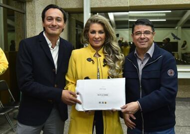 PRD, PRI y PAN alcanzan acuerdo para pelear juntos por la jefatura de gobierno de la CDMX