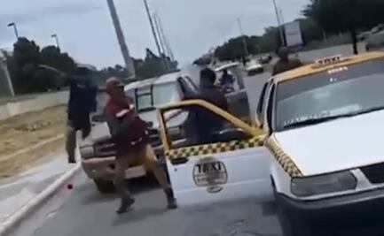 VIDEO: Pelea entre conductor y taxista termina en machetazos en carretera de Nuevo León