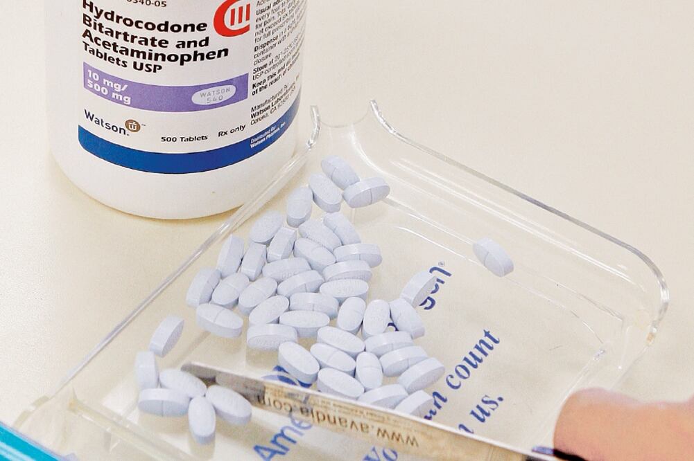 Alarma. Tabletas de Vicodin, medicamento opioide para el dolor. En exceso puede causar graves daños (AP)