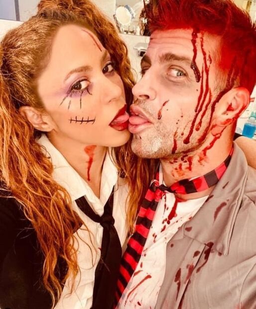 Shakira se convierte en la mujer maravilla para Halloween; le piden que vuelva al cabello oscuro 