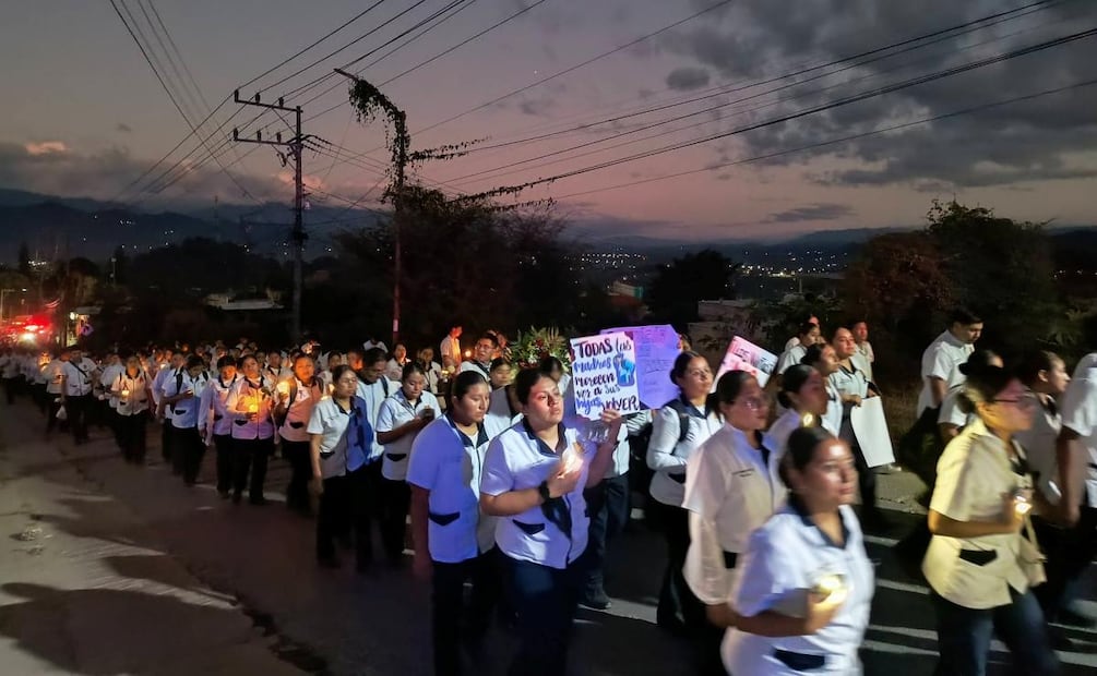 Manifestación pacífica para pedir justicia por el feminicidio de la joven Yerli Yaritza (26/11/2025). Foto: Especial