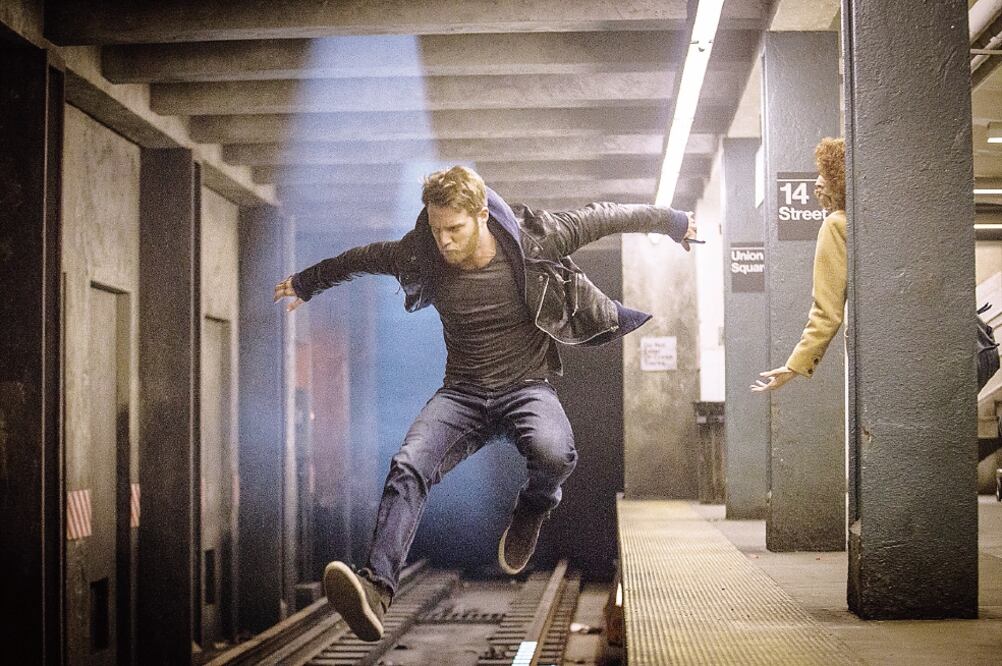 Jake McDorman interpreta a un joven superdotado gracias a una píldora (CORTESÍA SPACE)