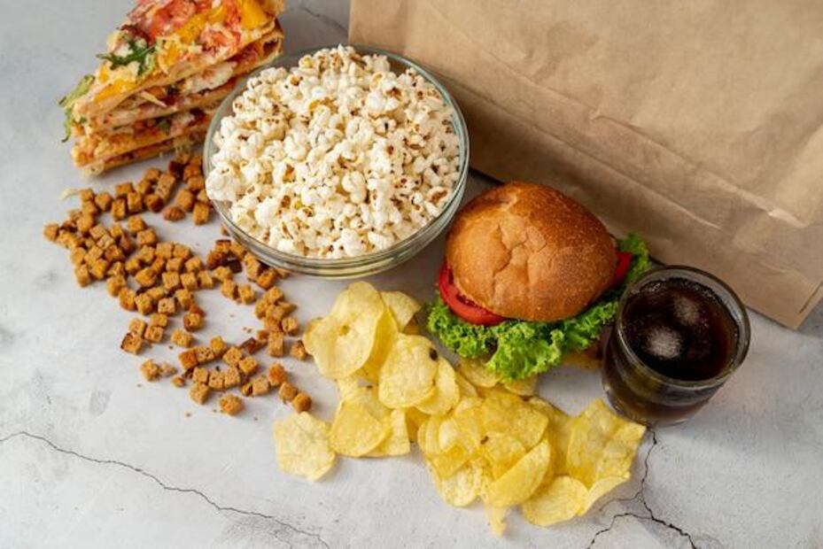 Los alimentos con "calorías vacías" afectan la salud metabólica a largo plazo. Foto: Freepik