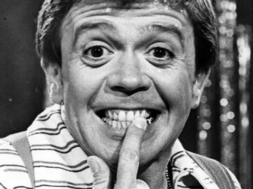¡Hasta siempre cuate!: Gaby Platas, Eduardo España y otros famosos despiden a Chabelo