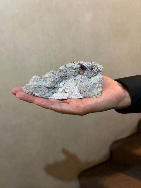 Sismo provocó desprendimientos en la Catedral Metropolitana de CDMX