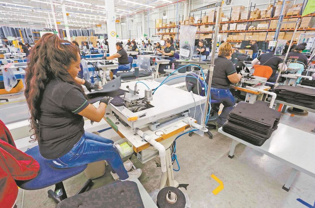 El aumento de plazas permanentes se debe a la transferencia de trabajadores subcontratados a la plantilla de las empresas. Foto: Archivo/ EL UNIVERSAL.