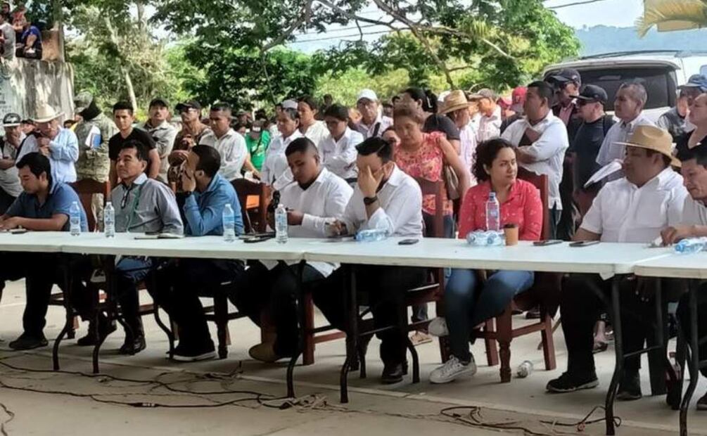 Familiares de víctimas de emboscada en Oaxaca exigen castigo a los autores del crimen (27/03/2025). Foto: Especial