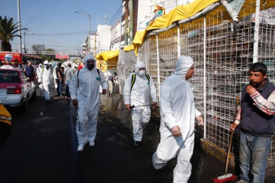 Sanitizan Mercado Sonora para evitar contagios de Covid-19 por aglomeraciones