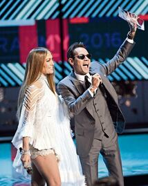 En dos días, Marc Anthony besa a su ex y se divorcia