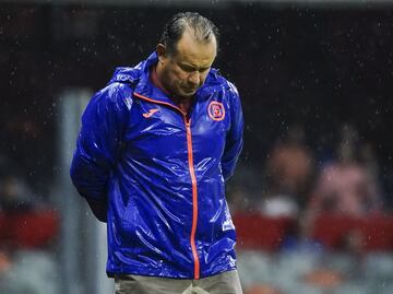 Juan Reynoso habría sido despedido de Cruz Azul