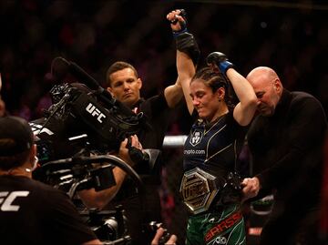 ¿Quién es Alexa Grasso, la nueva campeona peso mosca de la UFC?