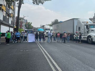 Integrantes de la CNTE arriban a instalaciones del SNTE; afirman que continuarán bloqueos