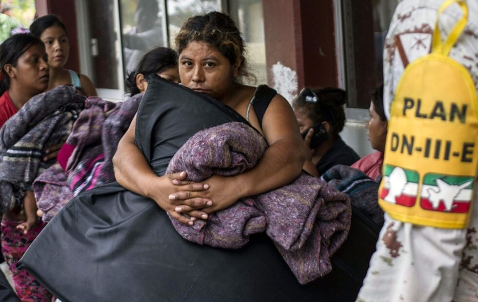Un centenar de elementos de la Policía Federal (PF) arribaron a Los Cabos para realizar labores en apoyo a las personas que resultaron afectadas por el paso de la tormenta tropical “Lidia”. Foto AFP