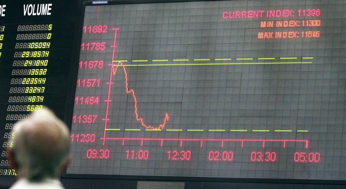 Las acciones extranjeras de igual manera destacaron en el mercado bursátil S&P, cuyo principal indicador tuvo un rendimiento cercano al 54% . Foto: EFE