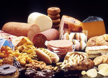 Estos alimentos podrían desencadenar depresión, ansiedad y cáncer, según expertos