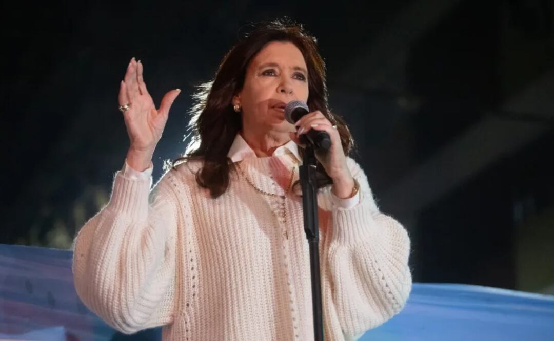 Imagen de Cristina Fernández el día después del fallido atentado en su contra. Foto: EFE