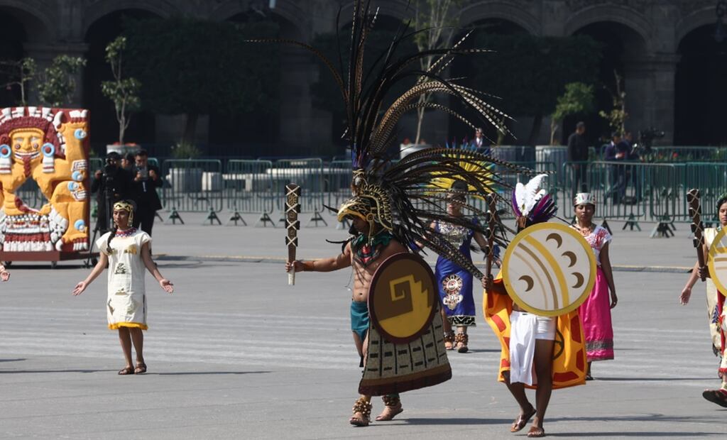 La presidenta Claudia Sheinbaum encabeza en el Zócalo de la Ciudad de México, el 28 de febrero de 2025, los funerales de Estado en Conmemoración de los 500 años de la ejecución de Cuauhtémoc. Foto: Gabriel Pano/EL UNIVERSAL