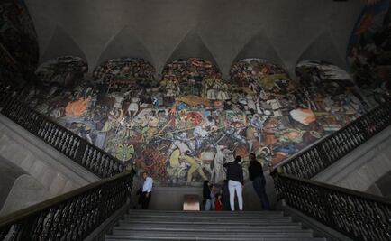 Los murales que Diego Rivera plasmó en Palacio Nacional contra el analfabetismo
