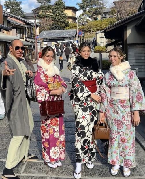 Los looks nipones de Andrea Legarreta durante su viaje a Japón