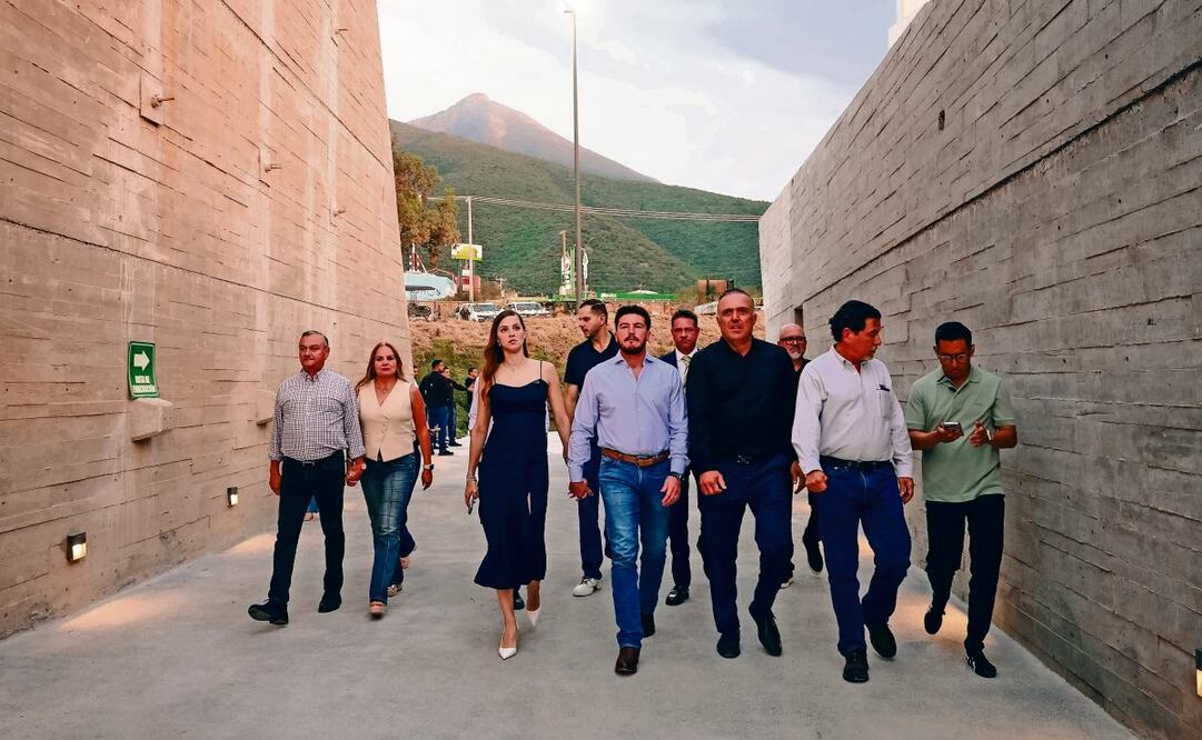 El gobernador y su esposa inauguraron este proyecto que considera el aprovechamiento del agua de lluvia. Foto: Especial