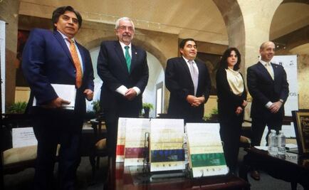 Presentan ensayos sobre Centenario de la Constitución