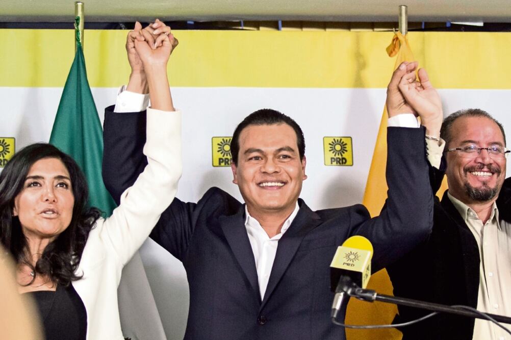 Juan Zepeda (centro) invita a Javier Salinas, Eduardo Neri, Jaime López y Plácido López a recorrer juntos la ruta electoral: “El adversario es el PRI, es Peña Nieto”, aseveró (GALO CAÑAS. CUARTOSCURO)