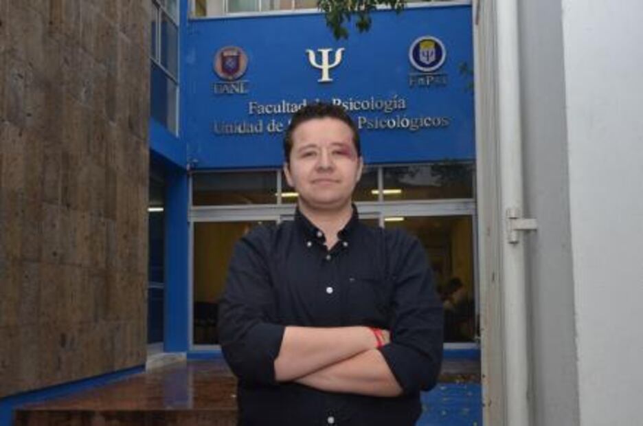 Loren, profesor destacado, fue despedido tras cambiar de género  