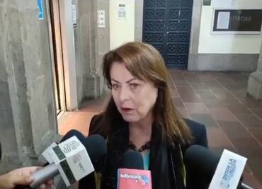 Gobernadora de Morelos protesta por traslado de migrantes repatriados; llegaron esposados al AIFA, acusa