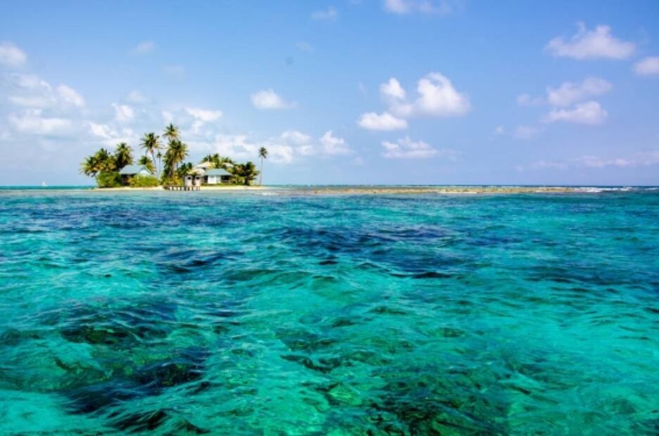 Belice: cómo viajar al Gran Agujero Azul, maravilla bajo el mar