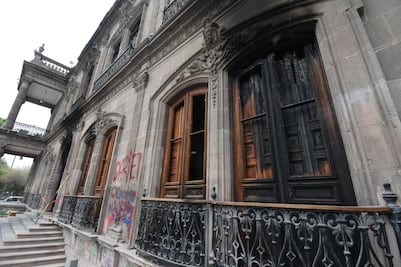 Reportan daños y 16 personas detenidas tras marcha del 8M en NL