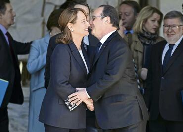 Hollande deja como legado crisis en la clase política