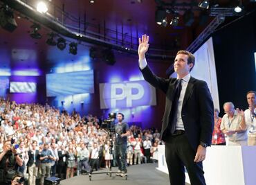 Eligen a Pablo Casado como presidente del Partido Popular español