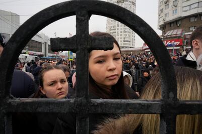 Miles despiden al opositor ruso Alexei Navalny