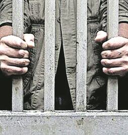 Piden mayor castigo para policías vinculados