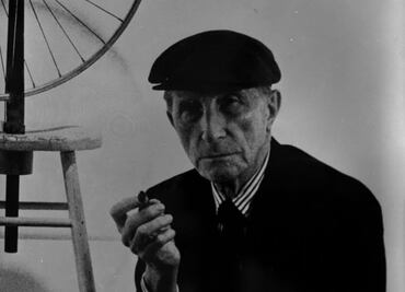 Antes del accidente de Avelina Lésper, Duchamp quebró "El Gran Vidrio"