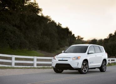 Toyota RAV4 EV: El SUV eléctrico que no conocías